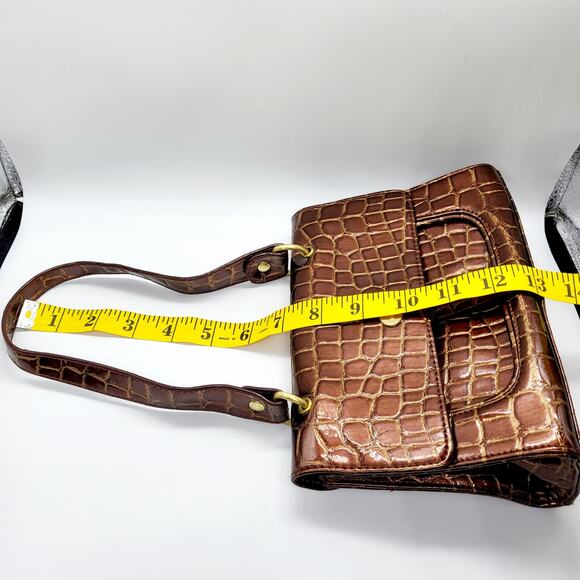 Vintage Kenneth Cole Reaction Brown Leather Mini Croc Embossed Top Handle Bag - Picture 12 of 15